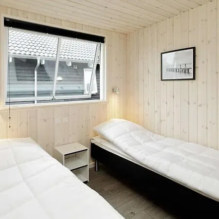 Holiday home Midtby Sleeps 18 Pool Wifi
