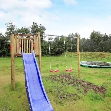 Midtby Sleeps 18 Pool Wifi Holiday home Blavand
